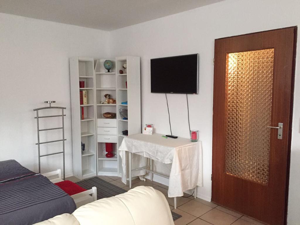 Basement Links 108A 1 Zimmer Apartment Holzminden Ngoại thất bức ảnh